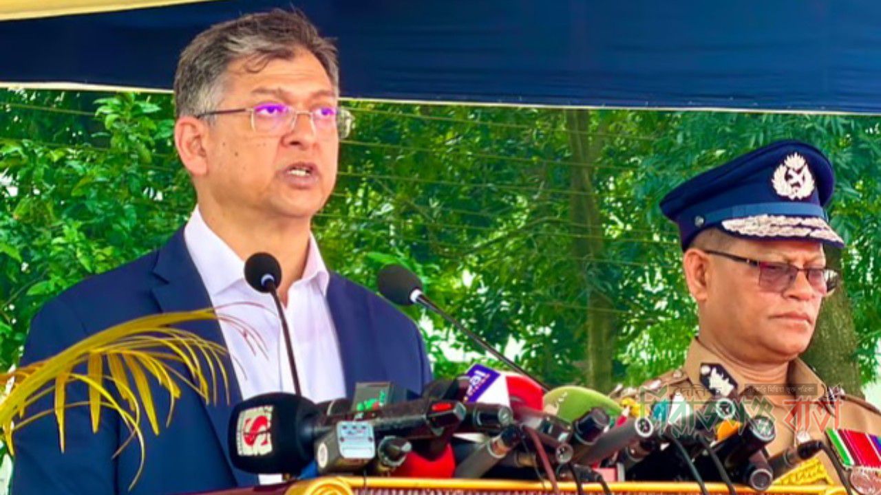 পুলিশ কোনো বিশেষ দল বা গোষ্ঠীর লাঠিয়াল বাহিনী নয়: স্বরাষ্ট্রমন্ত্রী