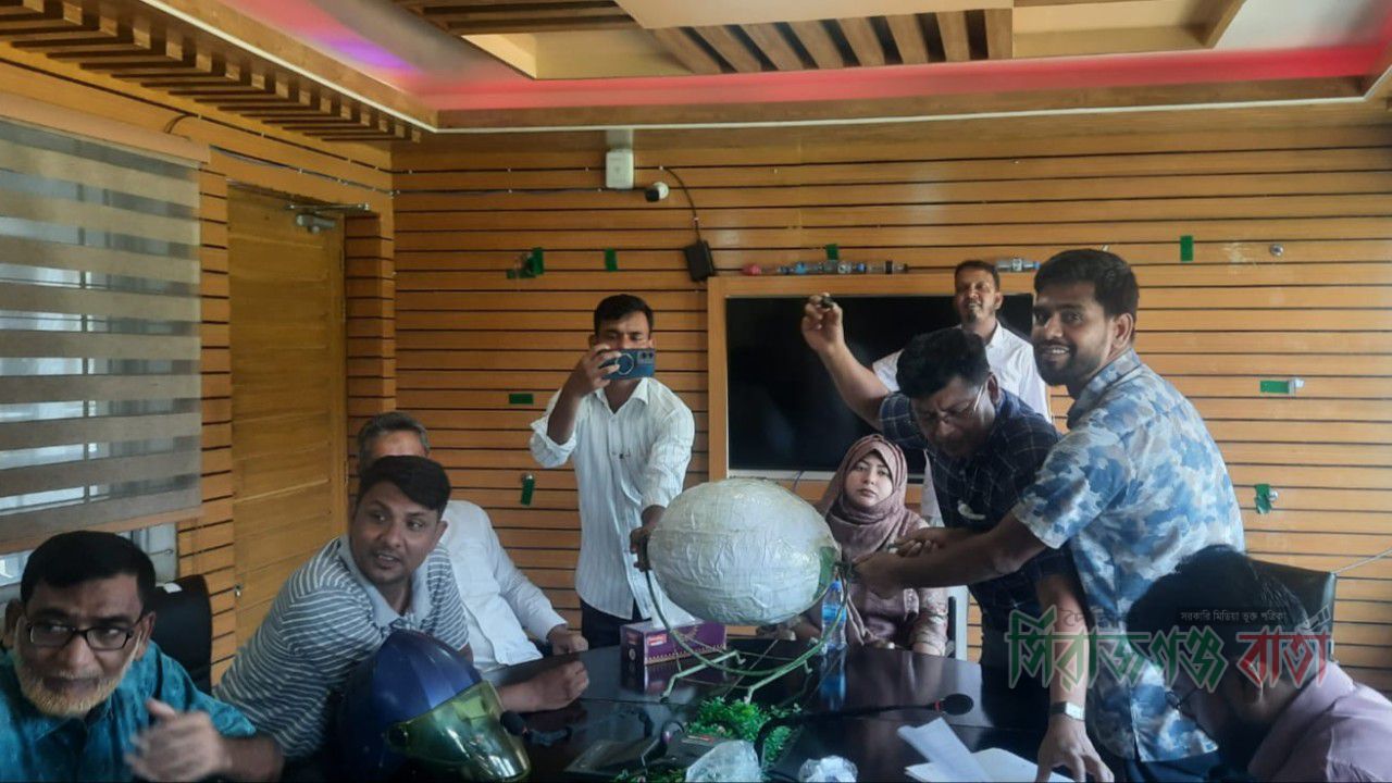 কাজিপুরে বীর মুক্তিযোদ্ধাদের ঘর নির্মাণে ঠিকাদার নির্বাচনে লটারি অনুষ্ঠিত