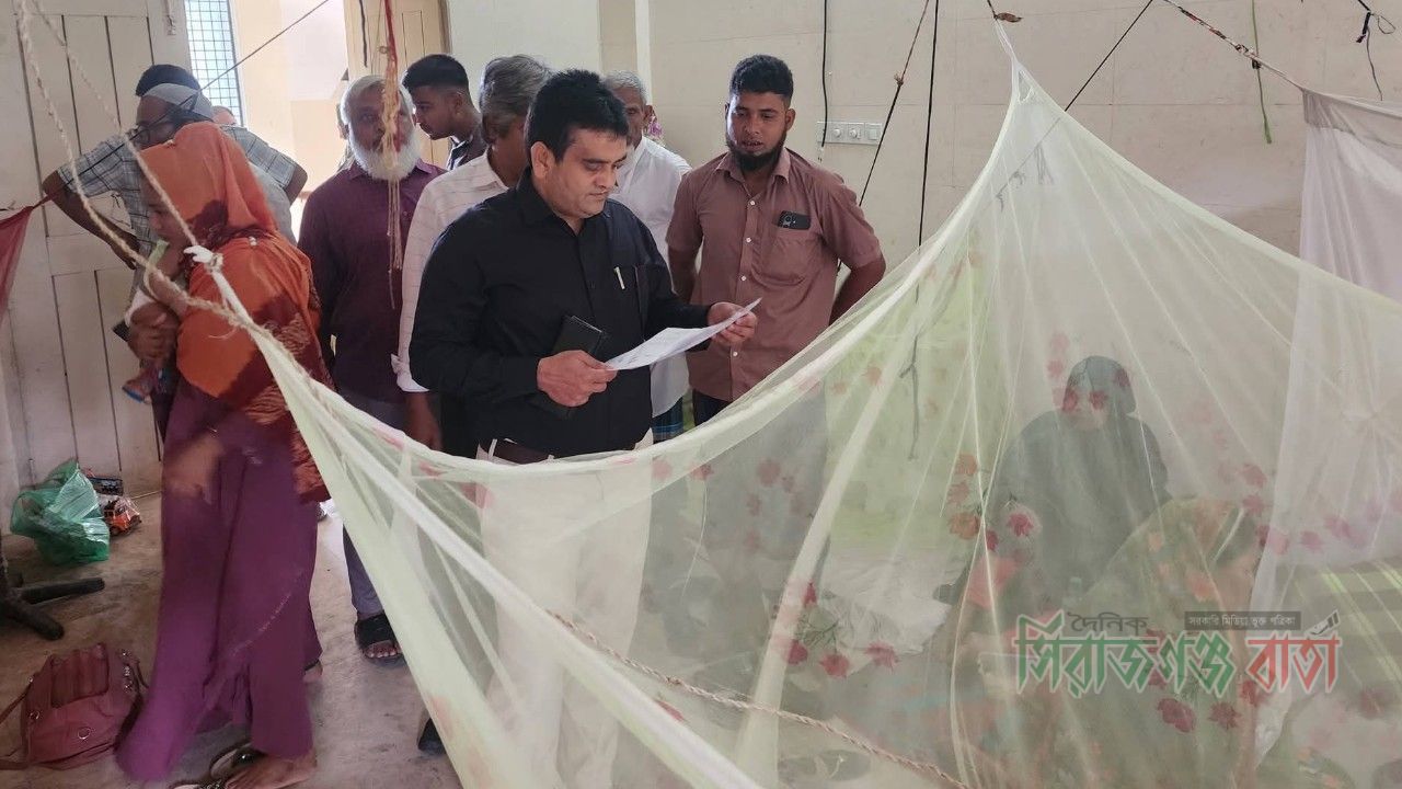 কাজিপুর উপজেলা স্বাস্থ্য কমপ্লেক্স পরিদর্শন করেন সিভিল সার্জন ডা. নুরুল আমীন