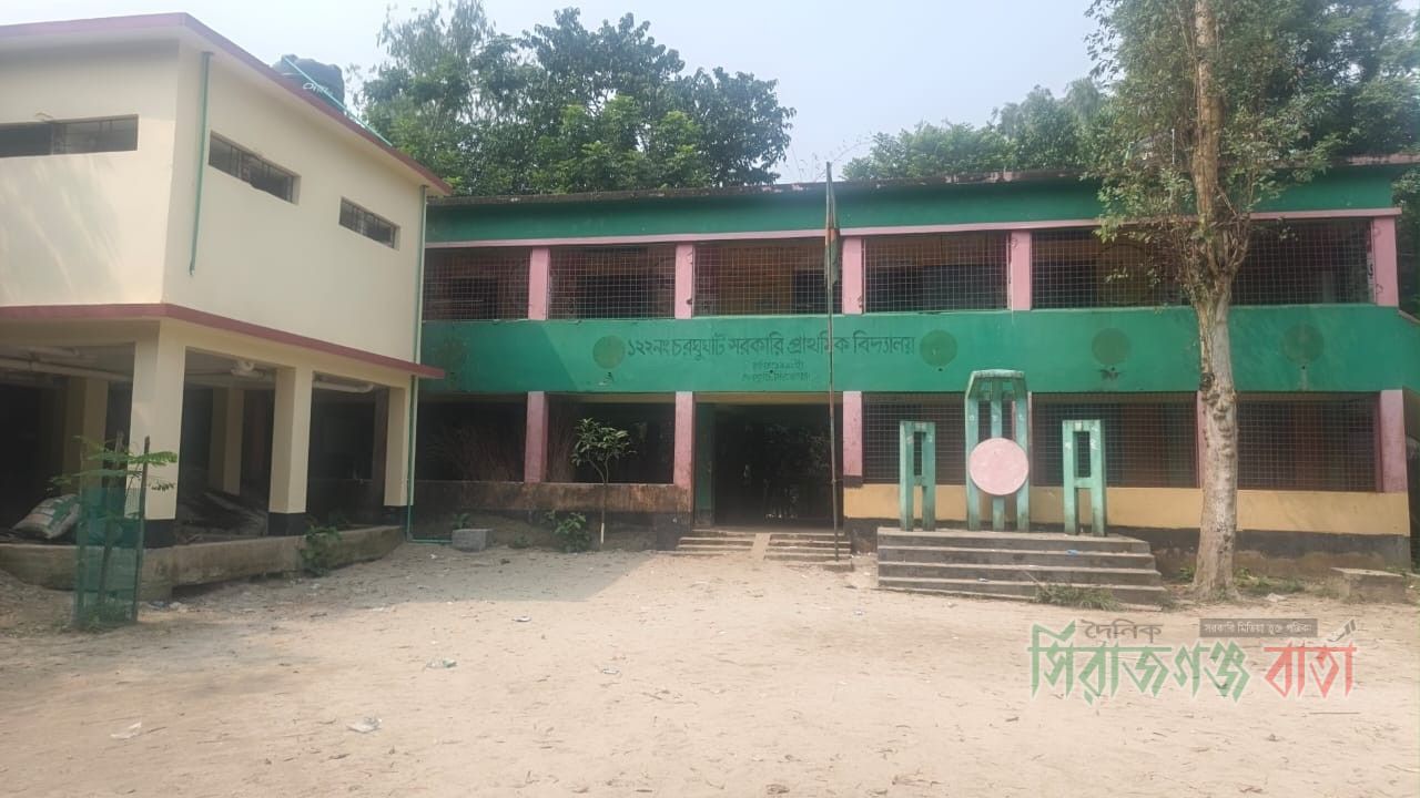 বেলকুচিতে শিক্ষার্থীদের দিয়ে প্রক্সি পাঠদানের অভিযোগ, তিন শিক্ষককে শোকজ